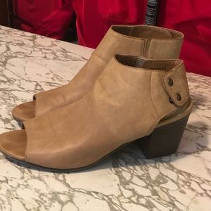 Steve Madden booties